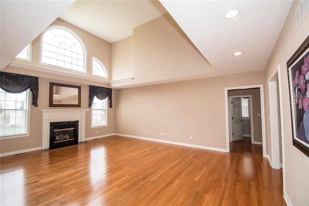 10610 Proposal Pointe Way Fishers, IN 46040 - Photo 18 of 48 Gallery Image 18