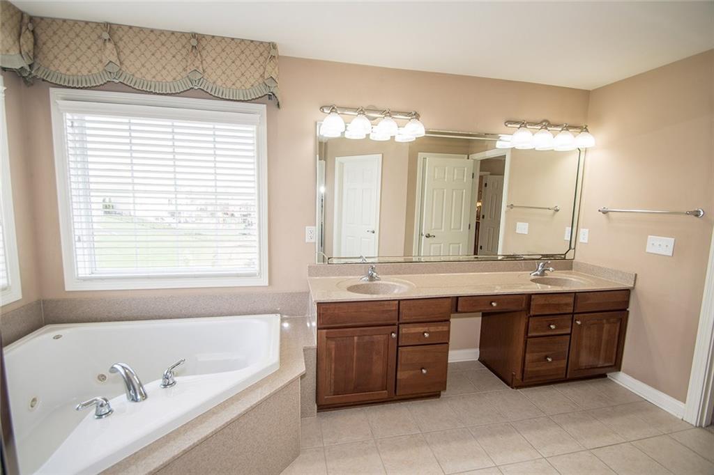 10610 Proposal Pointe Way Fishers, IN 46040 - Photo 34 of 48 Gallery Image 34