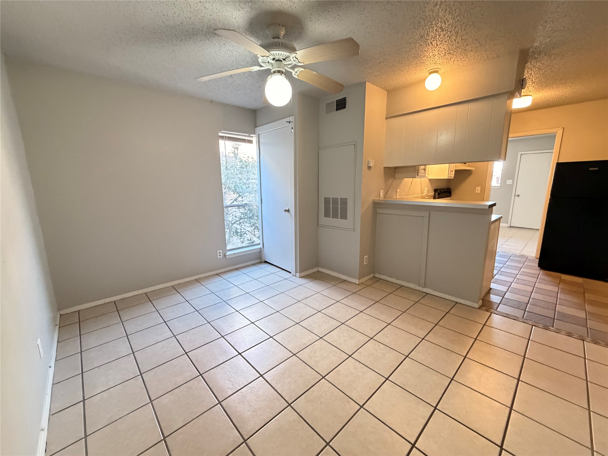 4303 Duval Street, Unit 204 Austin, TX 78751 - Photo 3 of 15