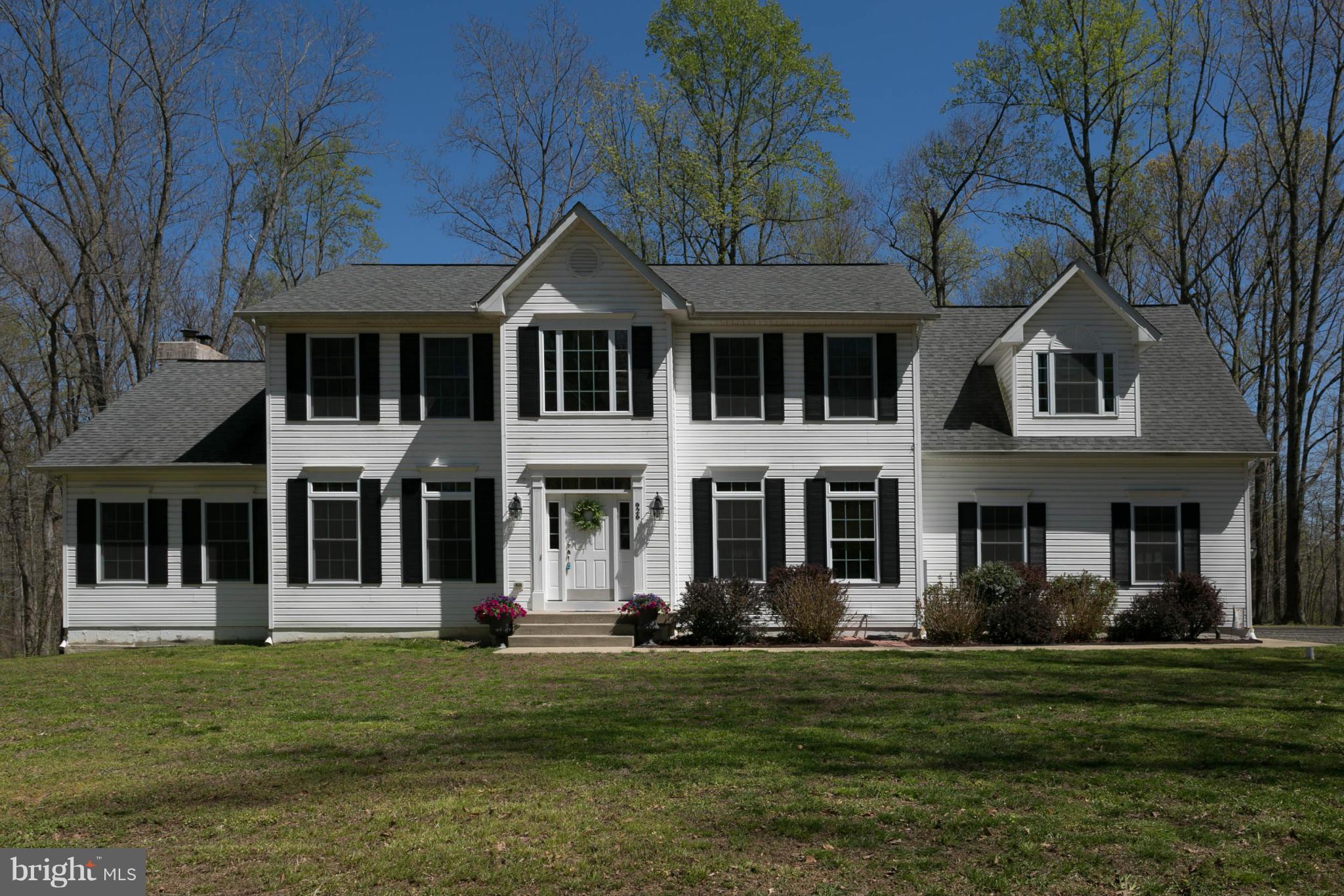 926 Grace Road Huntingtown, MD 20639 - Photo 2 of 26 Exterior (Front)