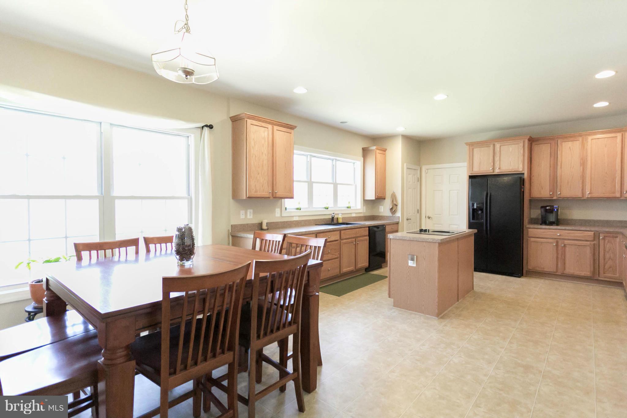 926 Grace Road Huntingtown, MD 20639 - Photo 11 of 26 Kitchen