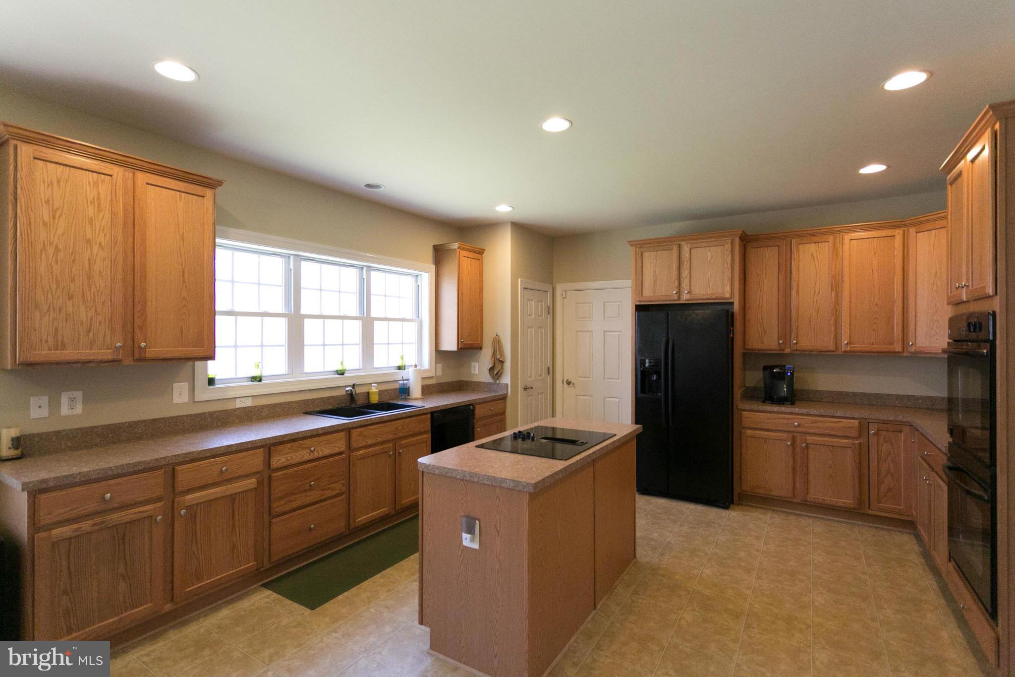 926 Grace Road Huntingtown, MD 20639 - Photo 13 of 26 Kitchen