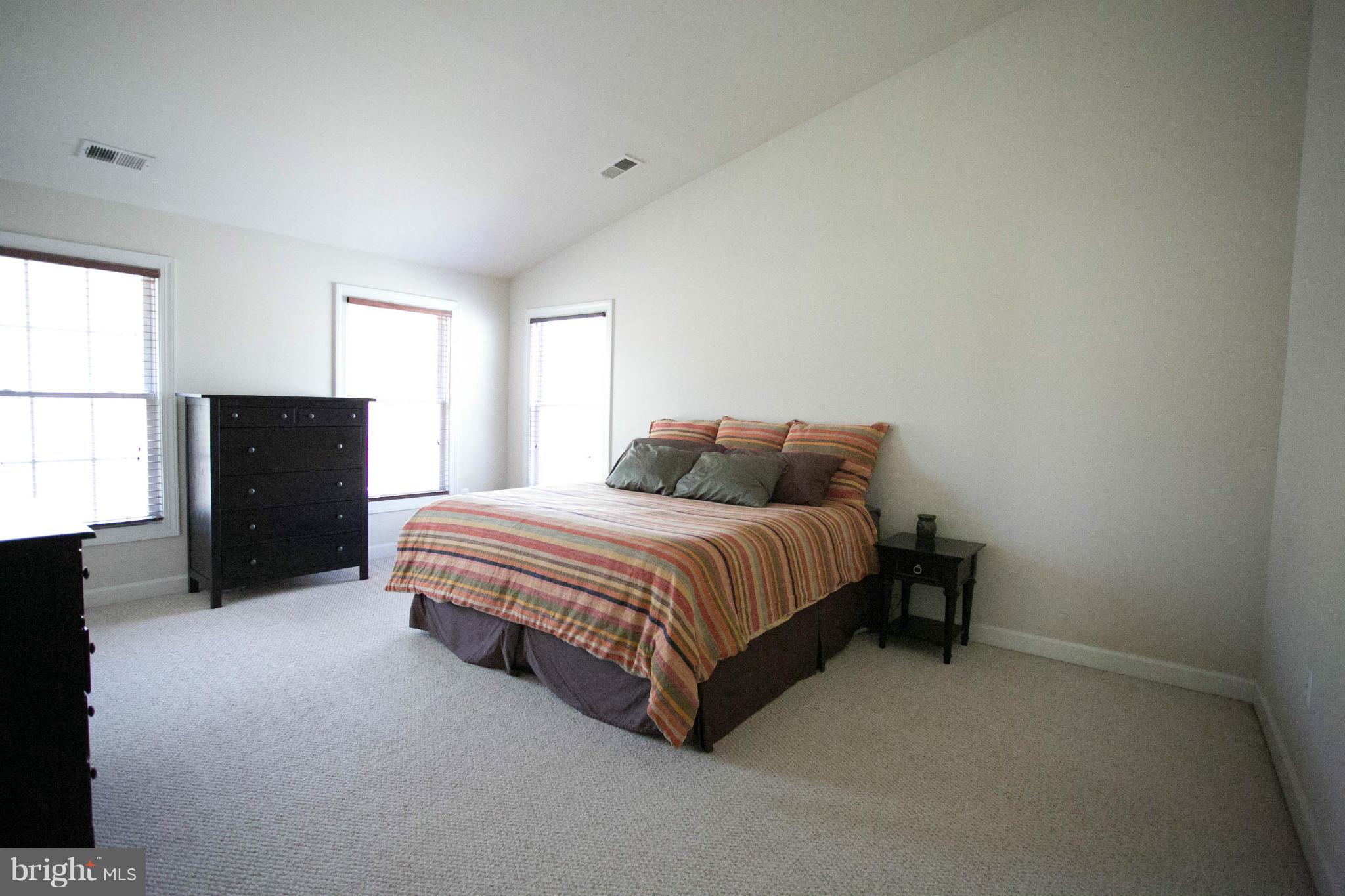 926 Grace Road Huntingtown, MD 20639 - Photo 16 of 26 Bedroom (Master)