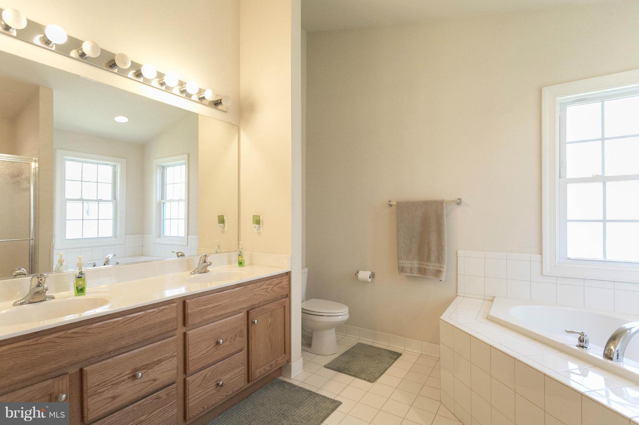 926 Grace Road Huntingtown, MD 20639 - Photo 17 of 26 Bath (Master)