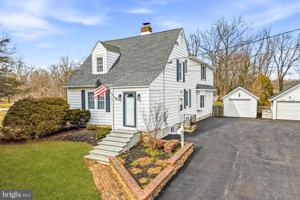 $750,000 | 9 Haines Drive, Moorestown, NJ 08057