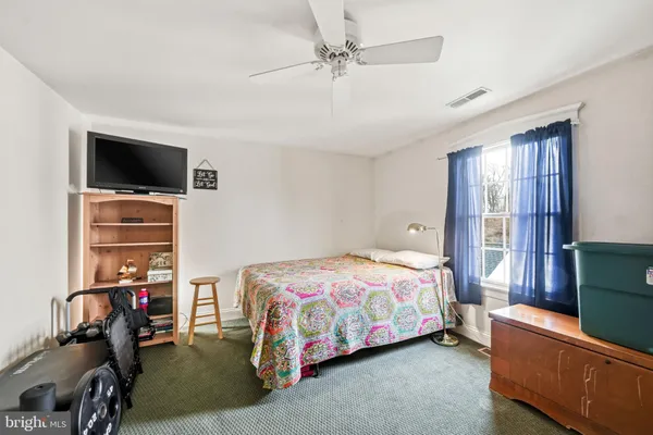 $750,000 | 9 Haines Drive, Moorestown, NJ 08057