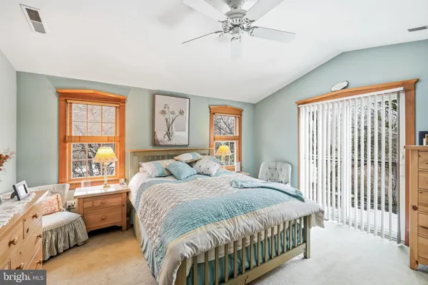 $750,000 | 9 Haines Drive, Moorestown, NJ 08057