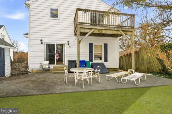 $750,000 | 9 Haines Drive, Moorestown, NJ 08057