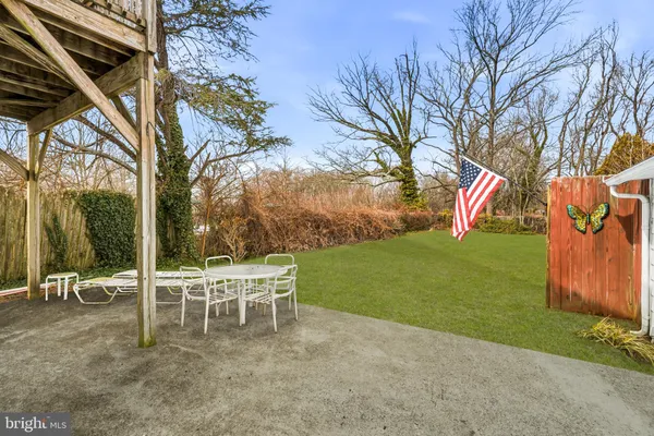$750,000 | 9 Haines Drive, Moorestown, NJ 08057