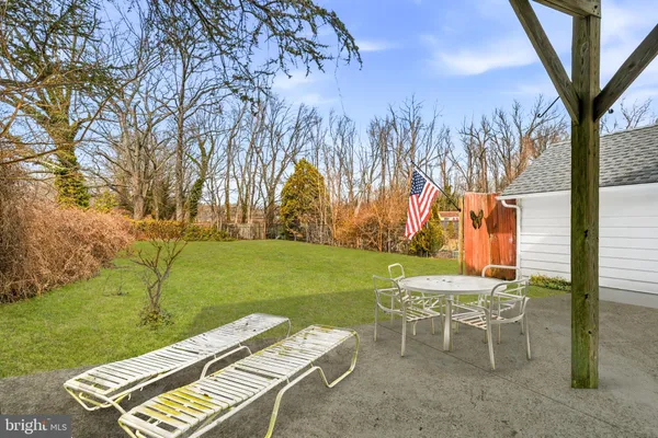 $750,000 | 9 Haines Drive, Moorestown, NJ 08057