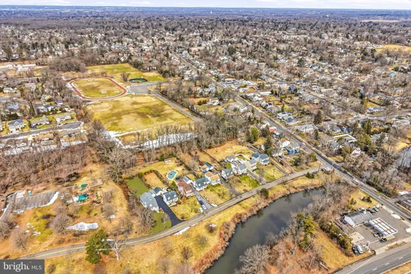 $750,000 | 9 Haines Drive, Moorestown, NJ 08057
