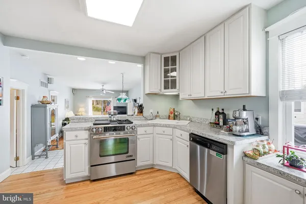 $750,000 | 9 Haines Drive, Moorestown, NJ 08057