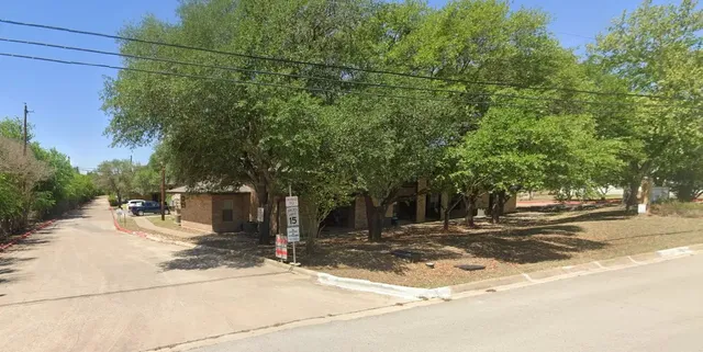 $696 | 515 Roy Street, Kerrville, TX 78028