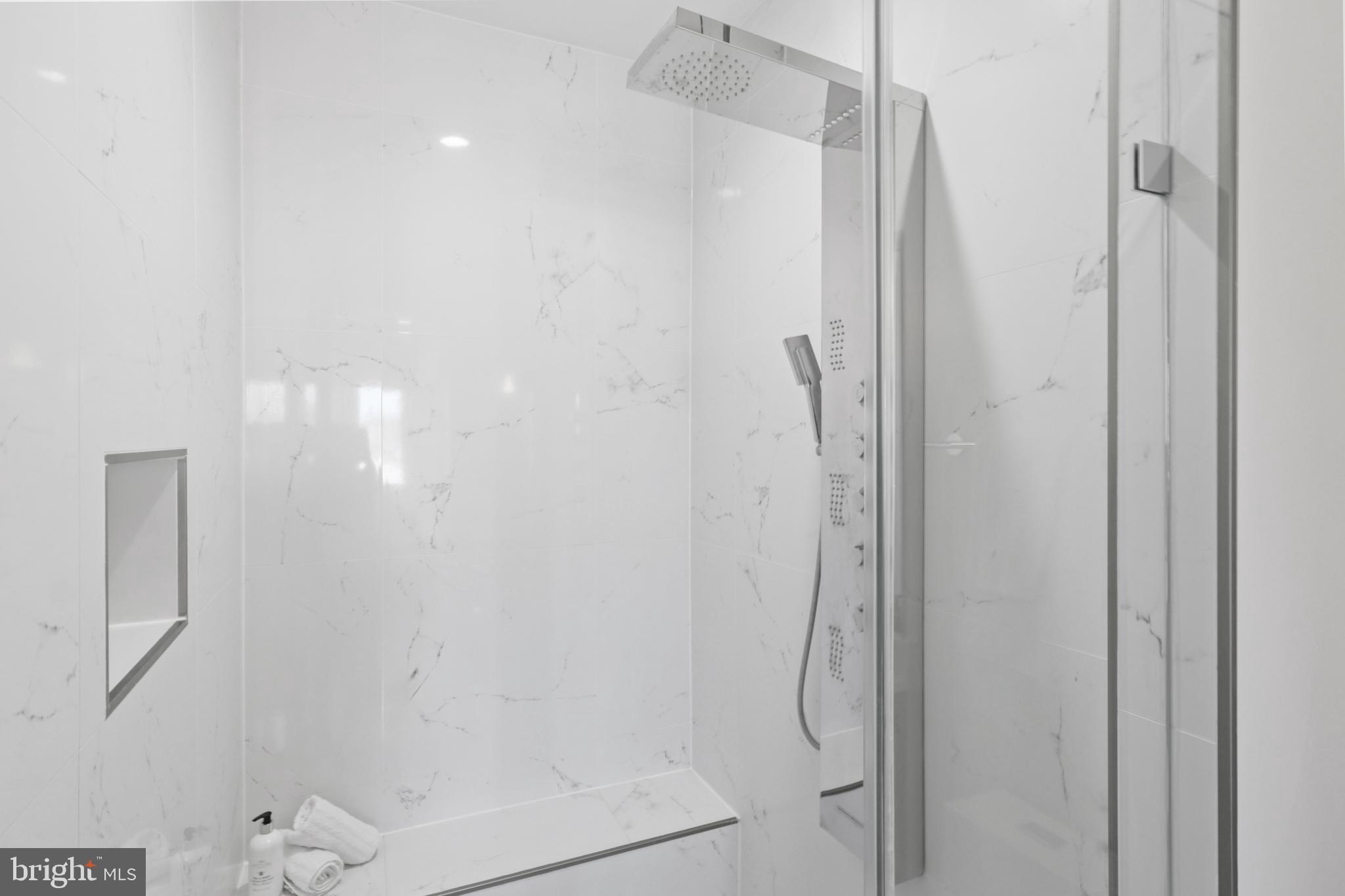 558 Harvard Street Northwest, Unit B Washington, DC 20001 - Photo 39 of 67
