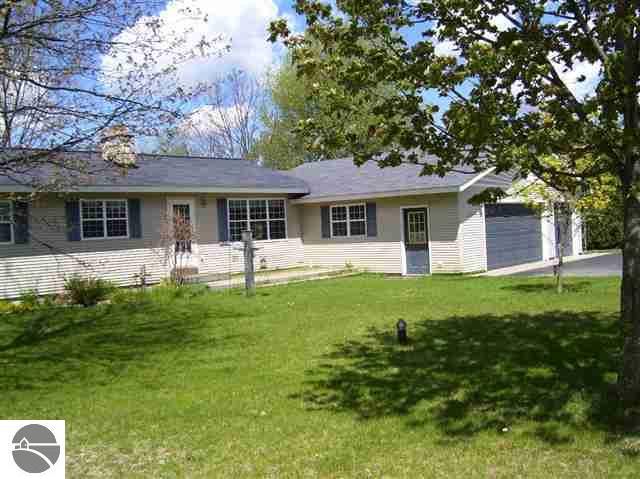 2218 Tamara Road Kalkaska, MI 49646 - Photo 2 of 10 1727216-1.JPG
