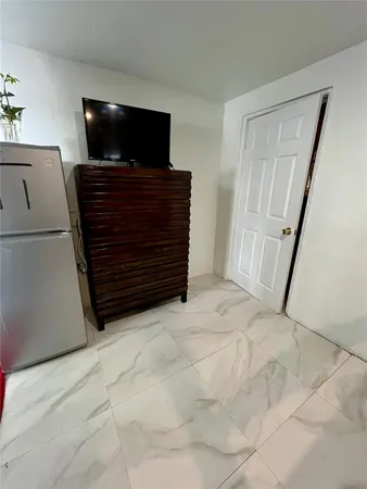 $950 | 748 West Dayton Circle, Fort Lauderdale, FL 33312