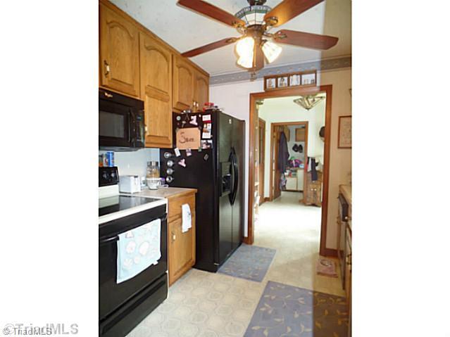 1101 Wray Road Stoneville, NC 27048 - Photo 4 of 15 Kitchen.