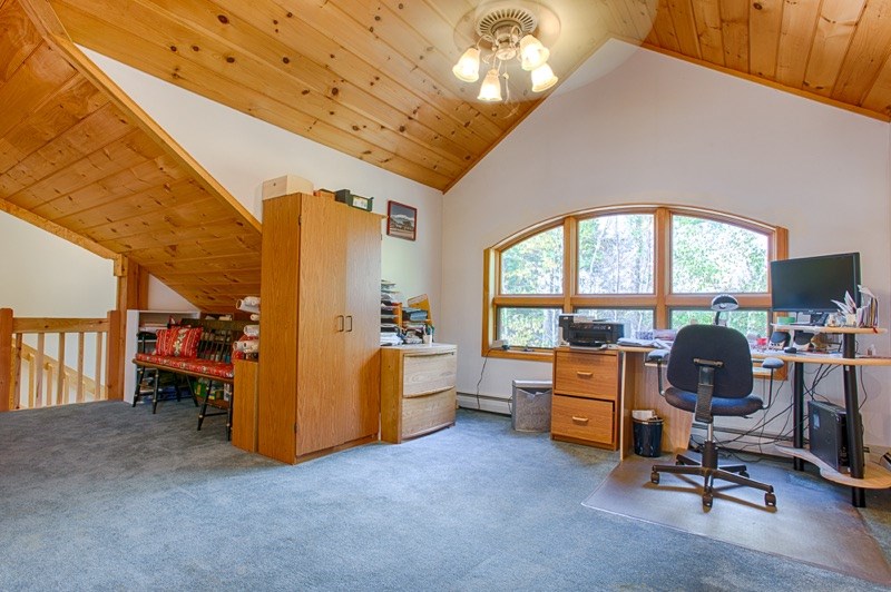 1022 Strich Road Conway, NH 03813 - Photo 7 of 33