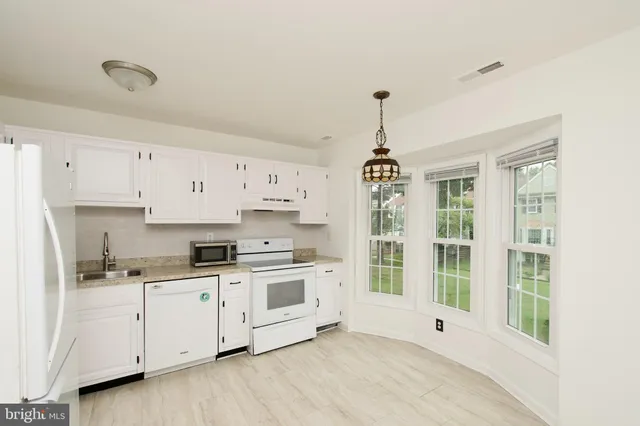 $377,900 | 1448 Orleans Court, Crofton, MD 21114