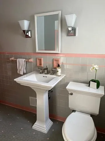 $340,000 | 907 Jefferson Drive, Pittsburgh, PA 15229