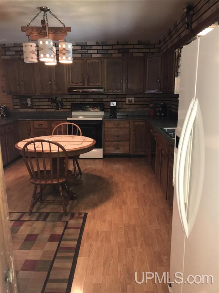 10285 North Curry Road Ironwood, MI 49938 - Photo 9 of 28