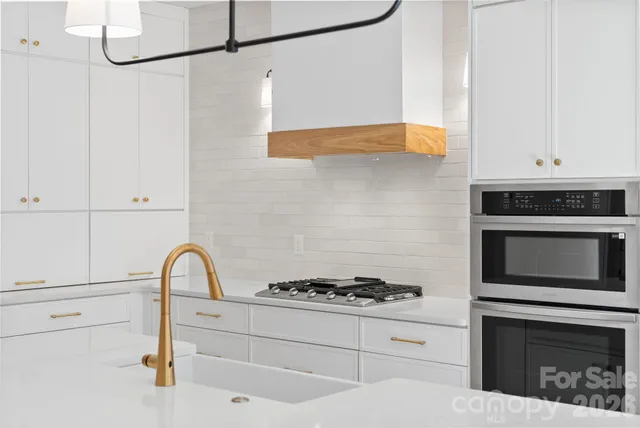 $895,000 | 55 Johnson Drive, Unit 6, Asheville, NC 28804