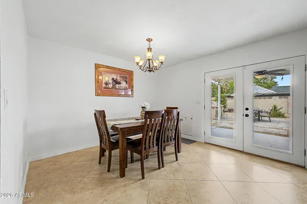 $520,000 | 3430 East Emelita Avenue, Mesa, AZ 85204
