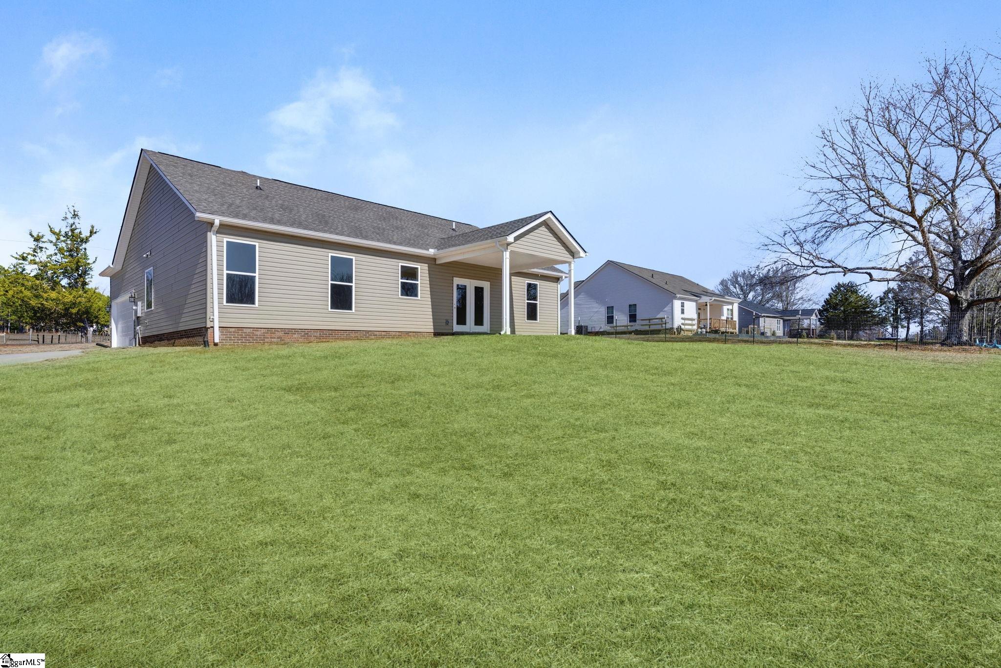 1962 Friendship Church Road Gray Court, SC 29645 - Photo 31 of 33