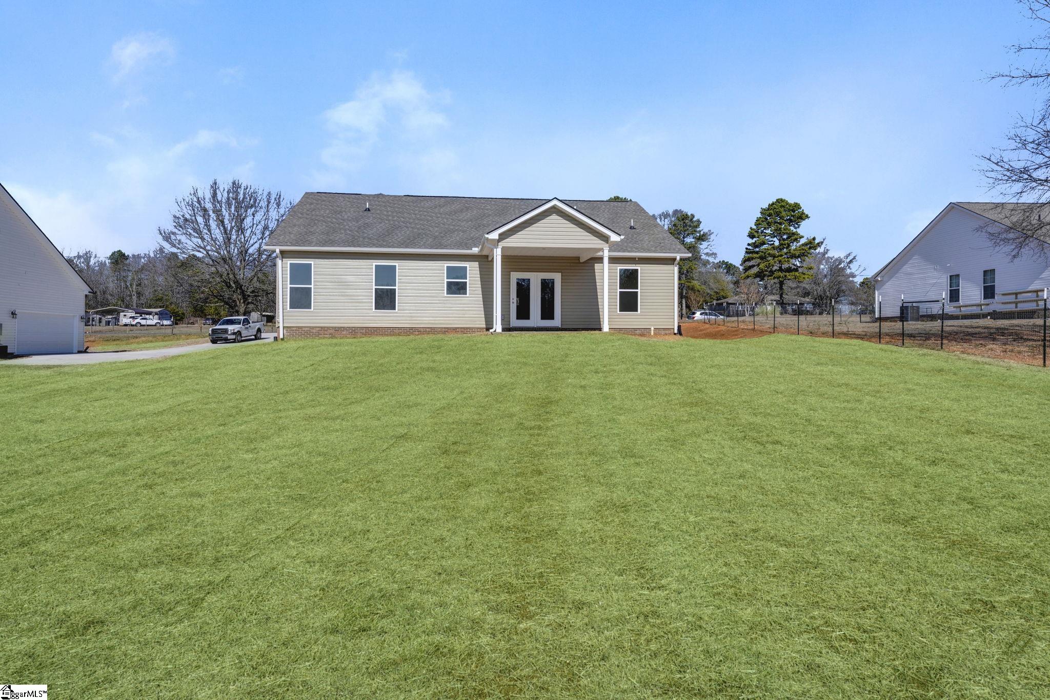 1962 Friendship Church Road Gray Court, SC 29645 - Photo 32 of 33