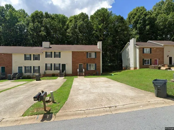 $1,550 | 5581 Windwood Road, Atlanta, GA 30349