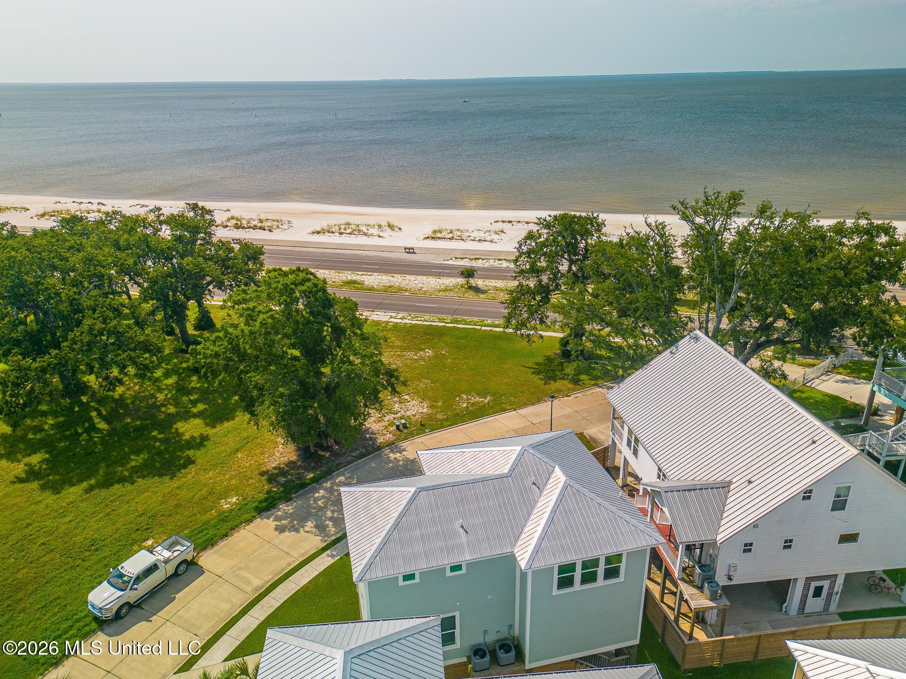 102 Winters Lane Long Beach, MS 39560 - Photo 5 of 58 4