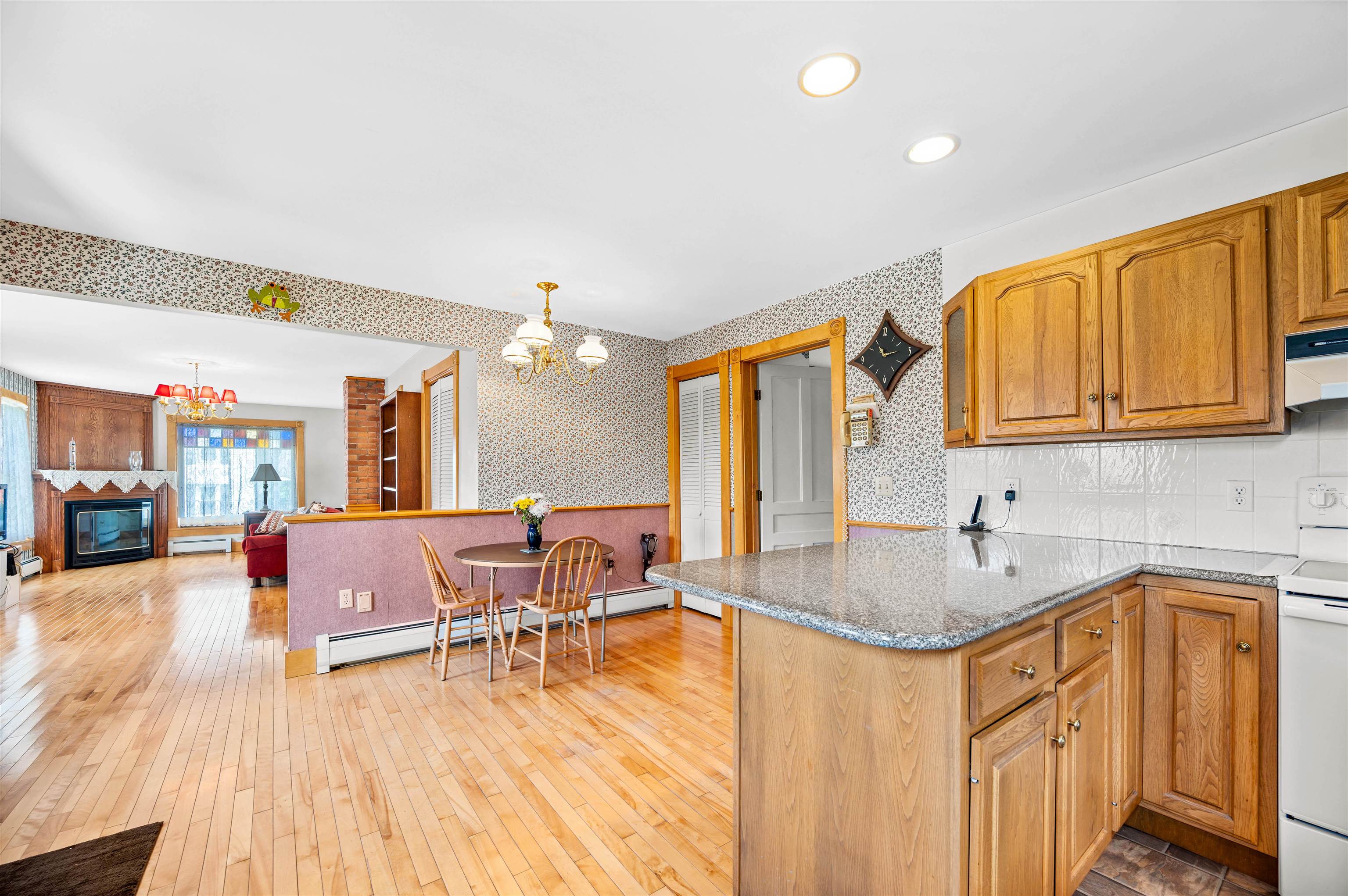 55 Maple Avenue Barre, VT 05641 - Photo 11 of 45