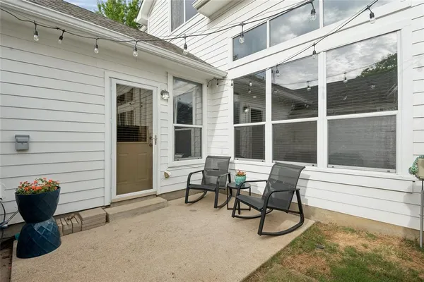 $409,900 | 6204 Crescent Street, North Richland Hills, TX 76180