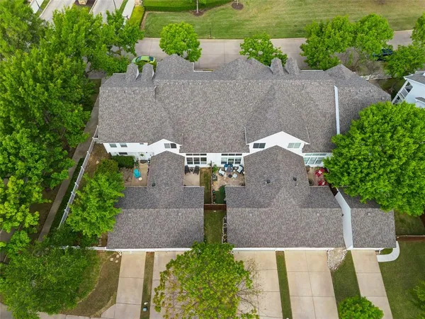 $409,900 | 6204 Crescent Street, North Richland Hills, TX 76180