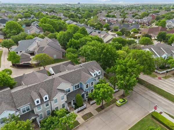 $409,900 | 6204 Crescent Street, North Richland Hills, TX 76180