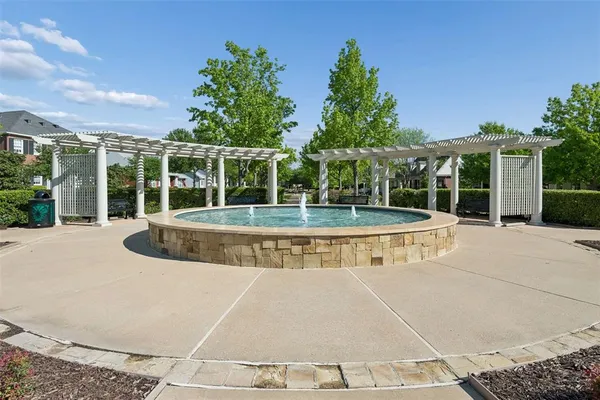 $409,900 | 6204 Crescent Street, North Richland Hills, TX 76180