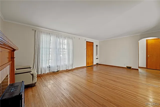 $299,900 | 42 Jasper Drive, Amherst, NY 14226