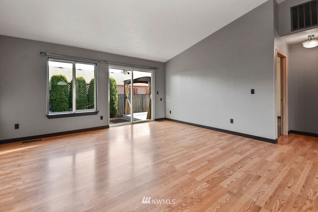 130 Balboa Loop Kelso, WA 98626 - Photo 6 of 20 Gallery Image 6
