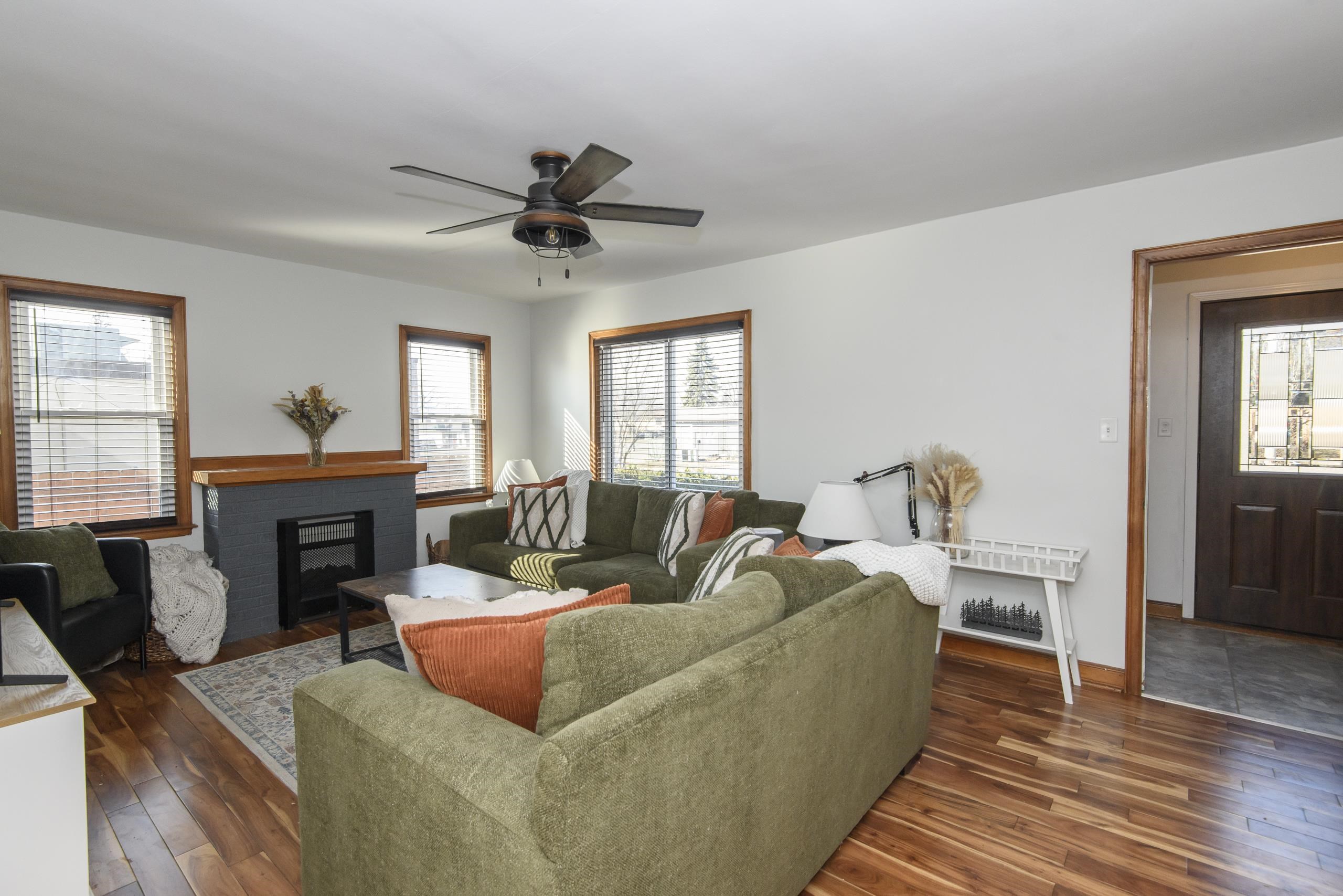 113 Union Street Sun Prairie, WI 53590 - Photo 2 of 26