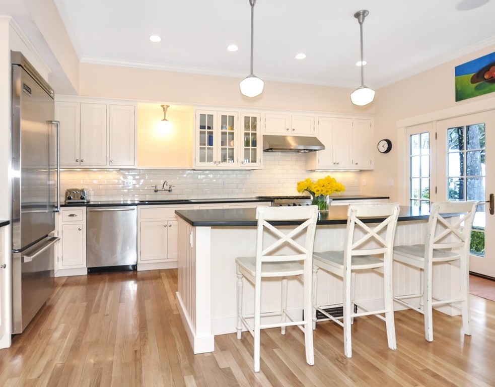 95 Upland Road Concord, MA 01742 - Photo 2 of 28 Gallery Image 2