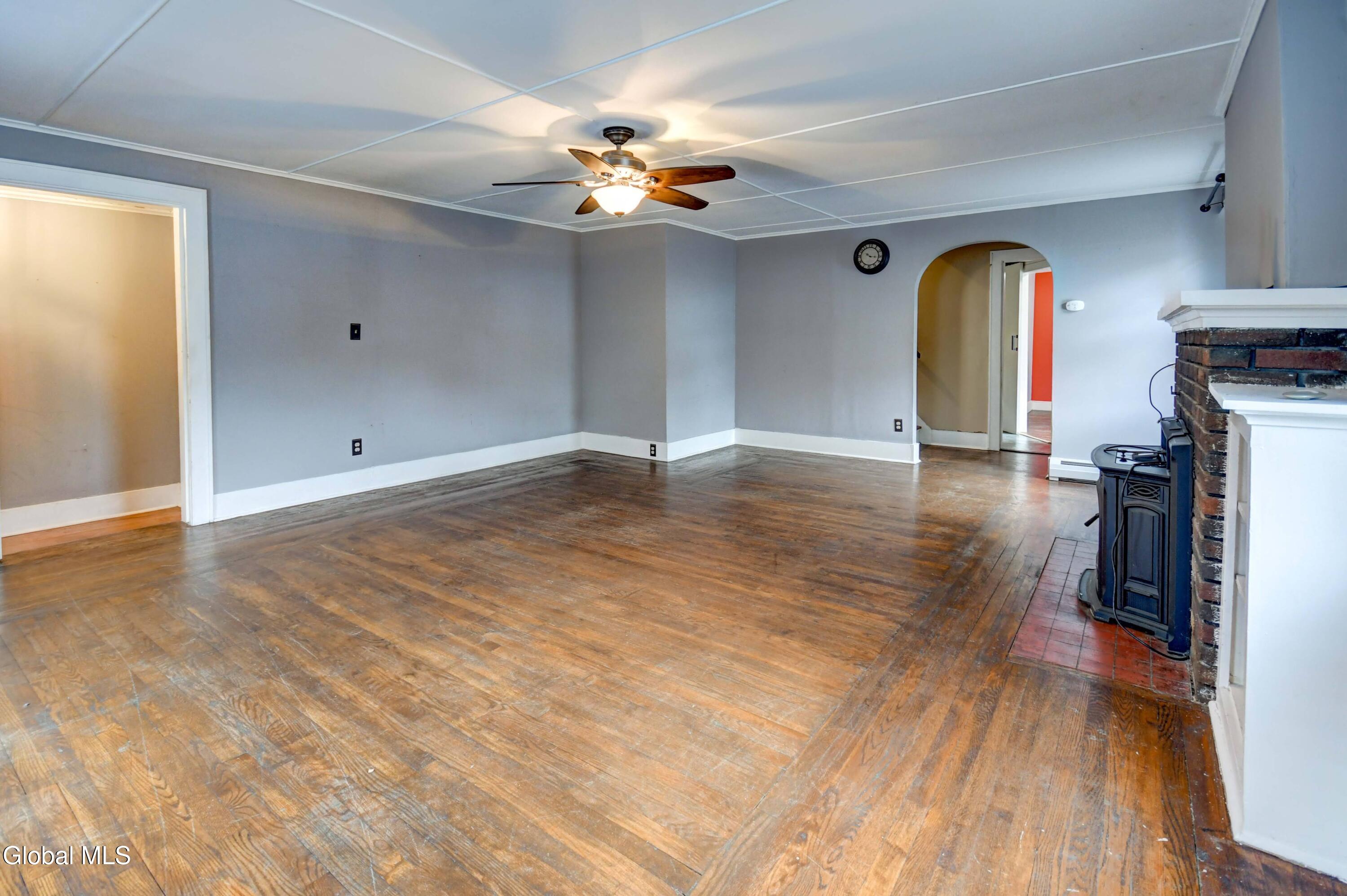 61 Fort Johnson Avenue Fort Johnson, NY 12070 - Photo 19 of 52 61 Fort Johnson Ave-23