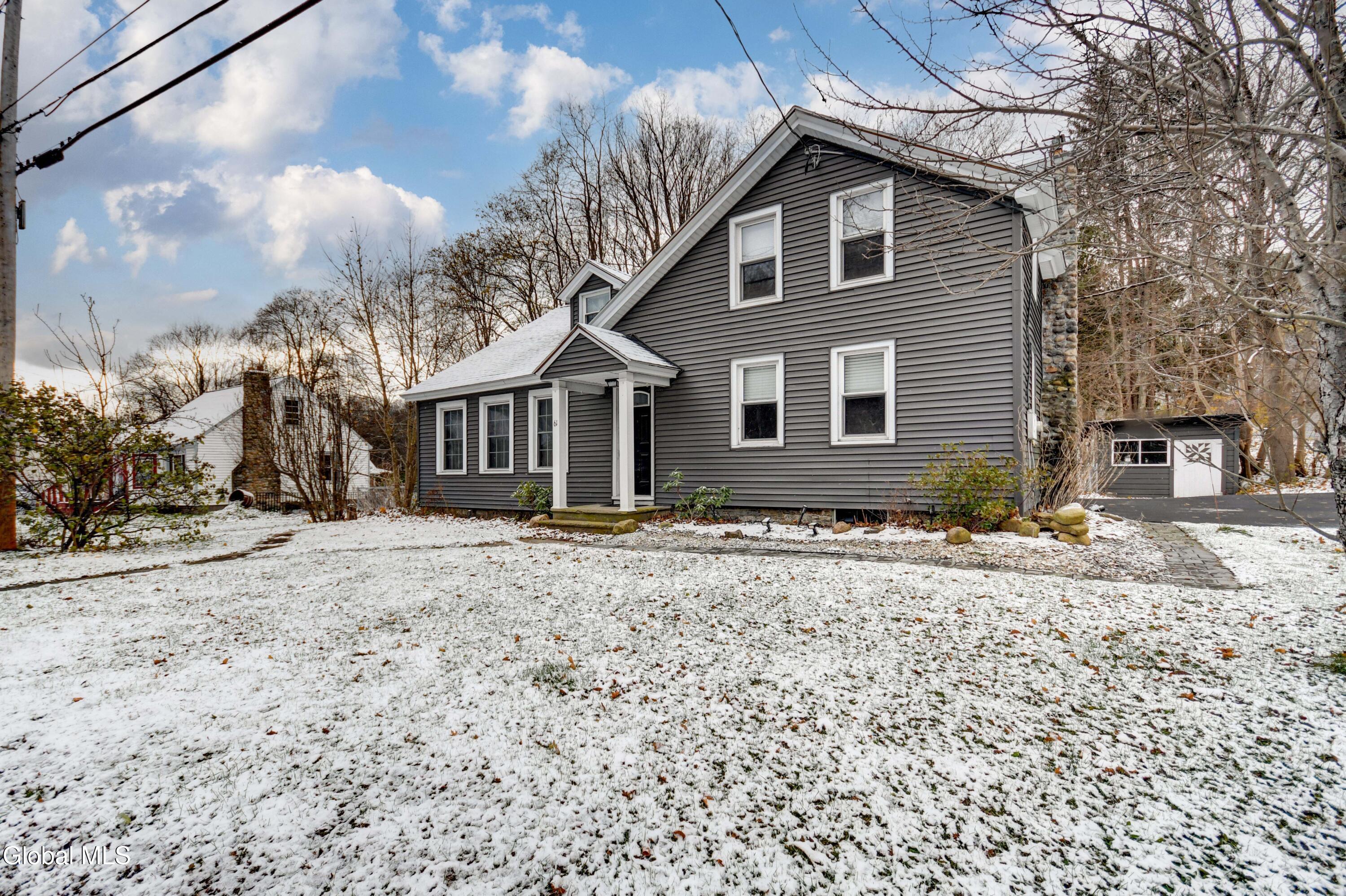 61 Fort Johnson Avenue Fort Johnson, NY 12070 - Photo 2 of 52 61 Fort Johnson Ave-4