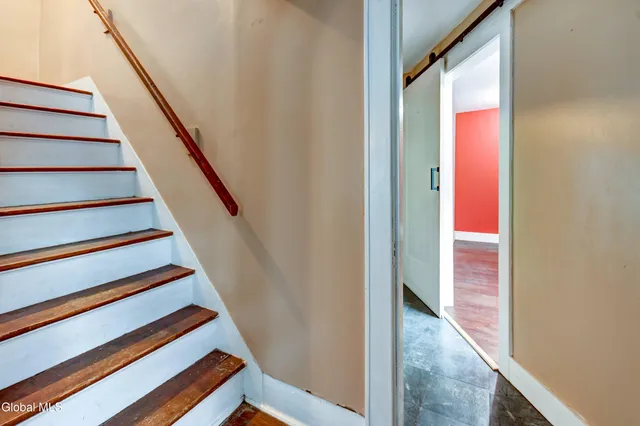 $249,999 | 61 Fort Johnson Avenue, Fort Johnson, NY 12070