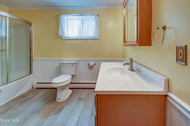 $249,999 | 61 Fort Johnson Avenue, Fort Johnson, NY 12070