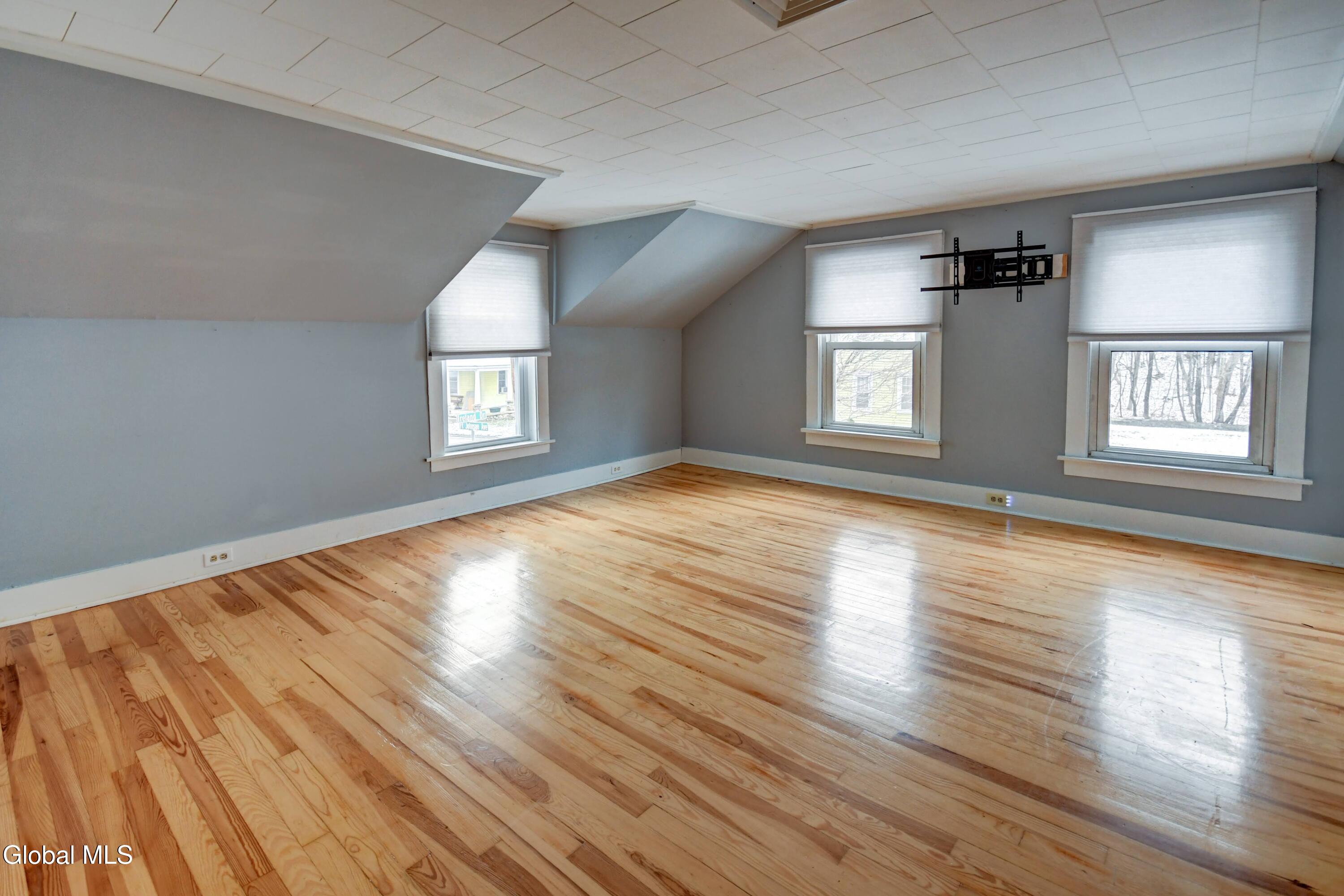 61 Fort Johnson Avenue Fort Johnson, NY 12070 - Photo 39 of 52 61 Fort Johnson Ave-44