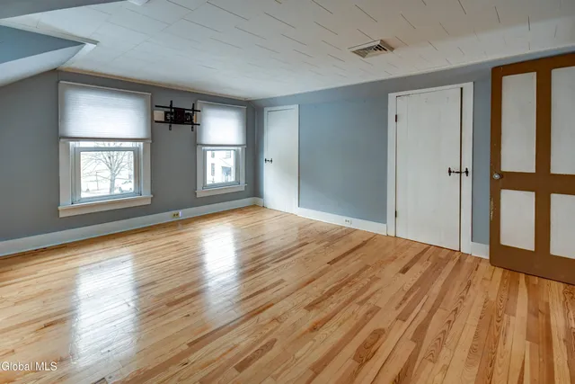 $249,999 | 61 Fort Johnson Avenue, Fort Johnson, NY 12070