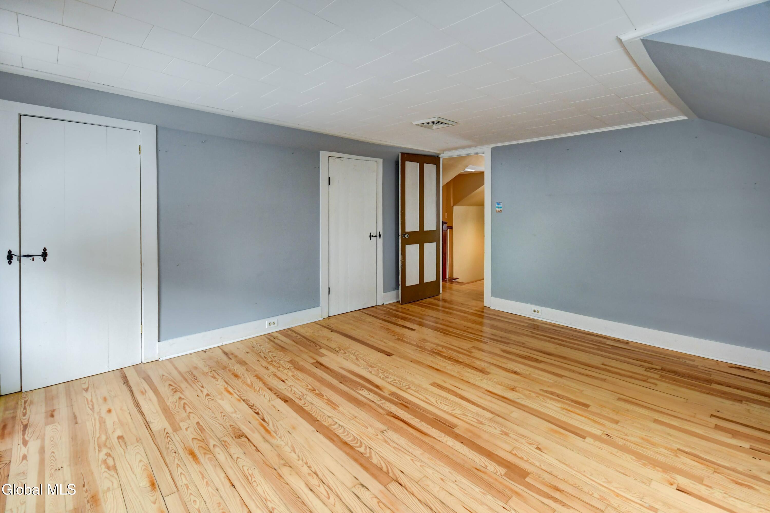 61 Fort Johnson Avenue Fort Johnson, NY 12070 - Photo 41 of 52 61 Fort Johnson Ave-46