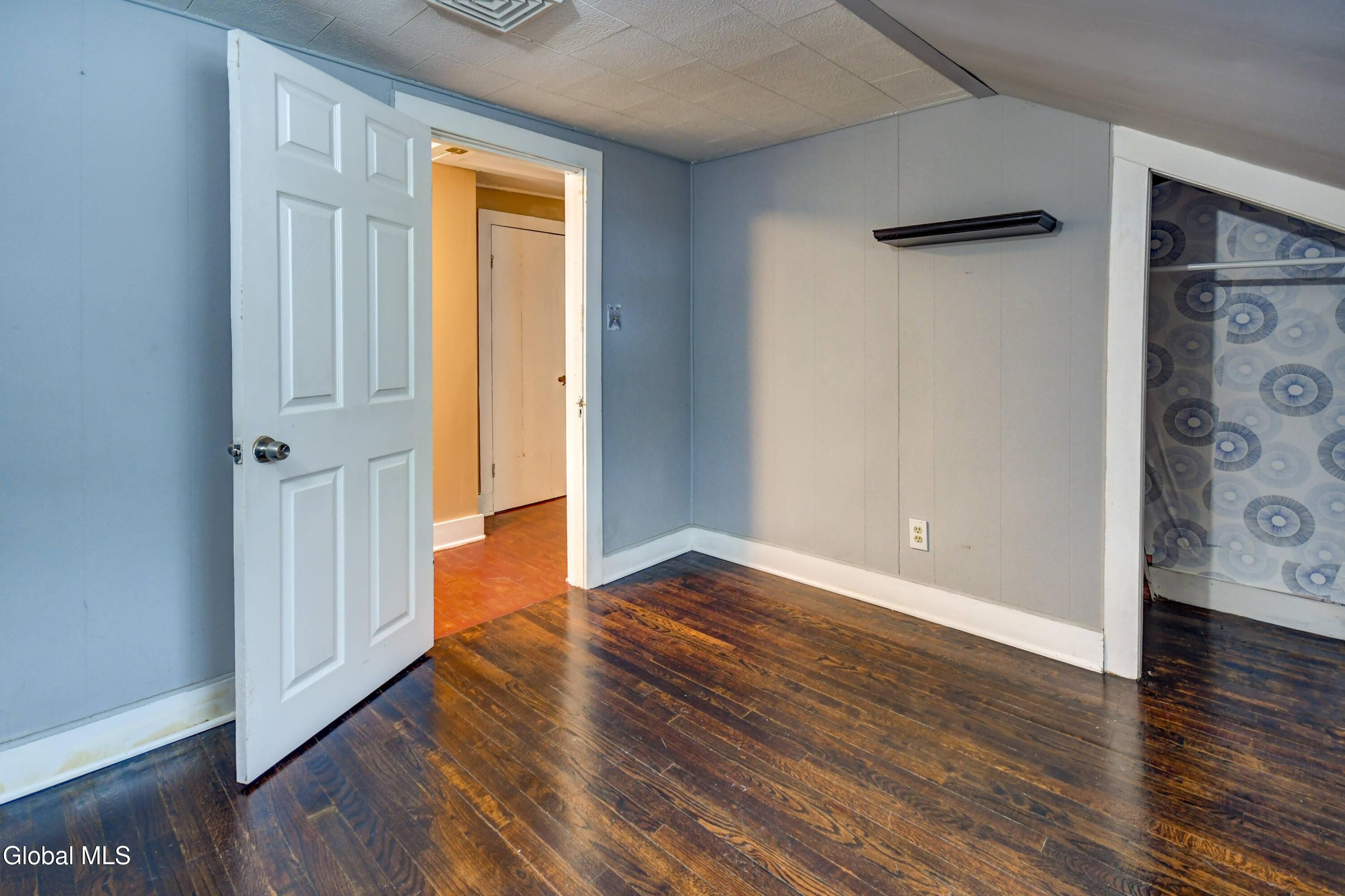 61 Fort Johnson Avenue Fort Johnson, NY 12070 - Photo 46 of 52 61 Fort Johnson Ave-51