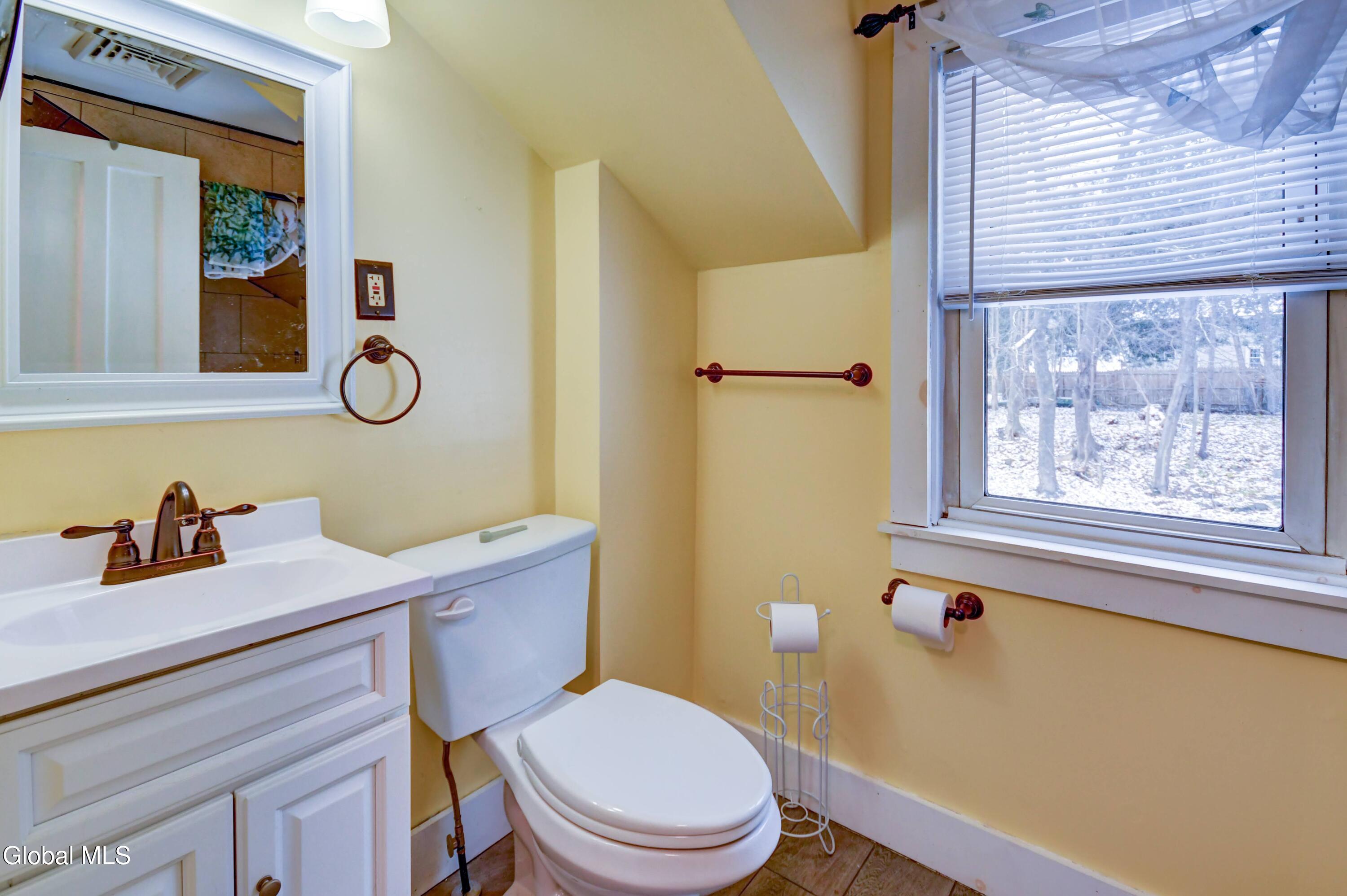 61 Fort Johnson Avenue Fort Johnson, NY 12070 - Photo 47 of 52 61 Fort Johnson Ave-52