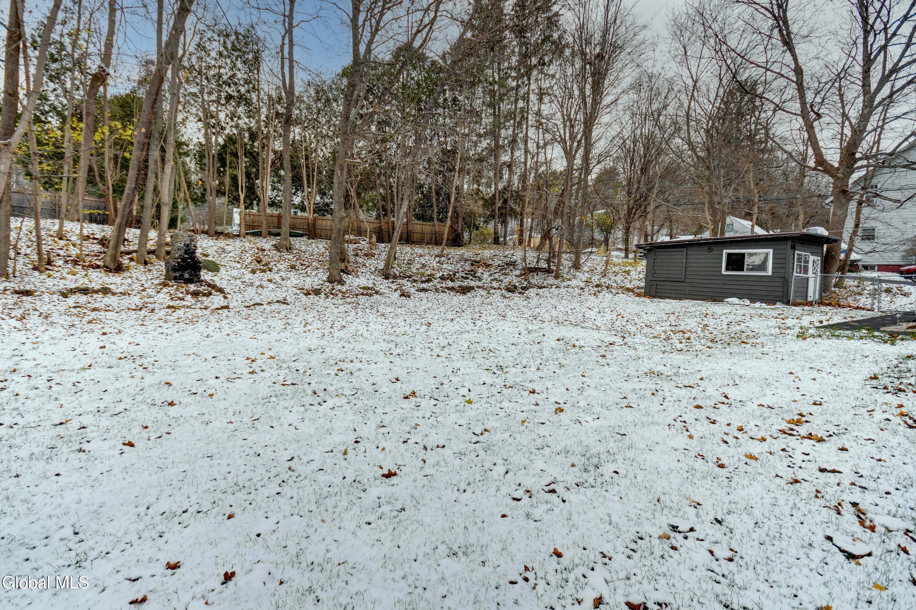 61 Fort Johnson Avenue Fort Johnson, NY 12070 - Photo 5 of 52 61 Fort Johnson Ave-8